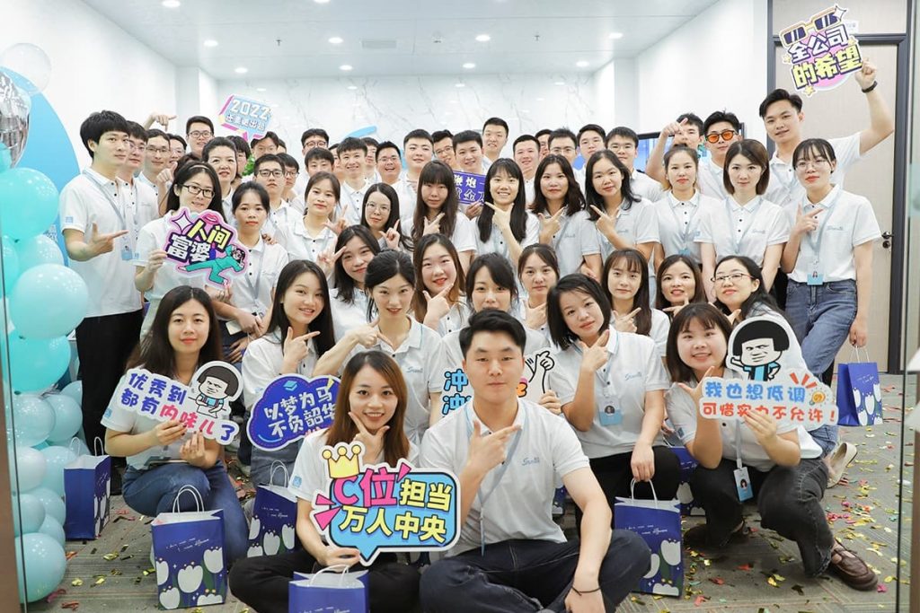 starmax-staff-photo-1024x683 亿万先生MR(中国)首页官网