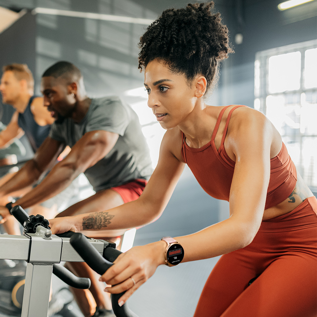 Wear-GTR2-Smart-Watch-During-Exercising-1 亿万先生MR(中国)首页官网